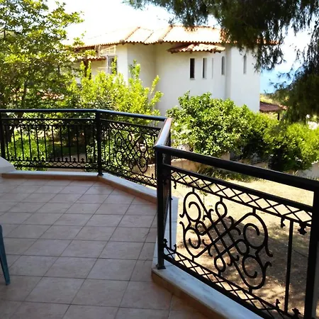 Seaview In The Beautiful Melissi Apartment