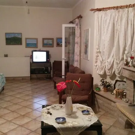 Seaview In The Beautiful Melissi Apartment