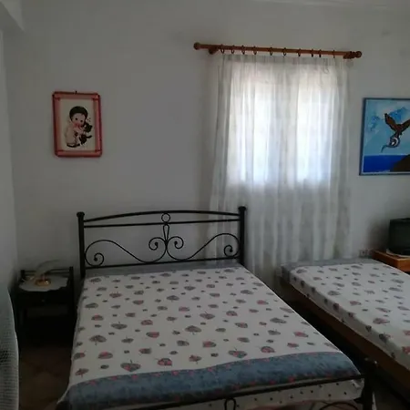 Apartment Seaview In The Beautiful Melissi